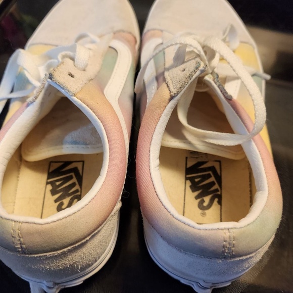 Vans shoes - Picture 2 of 3